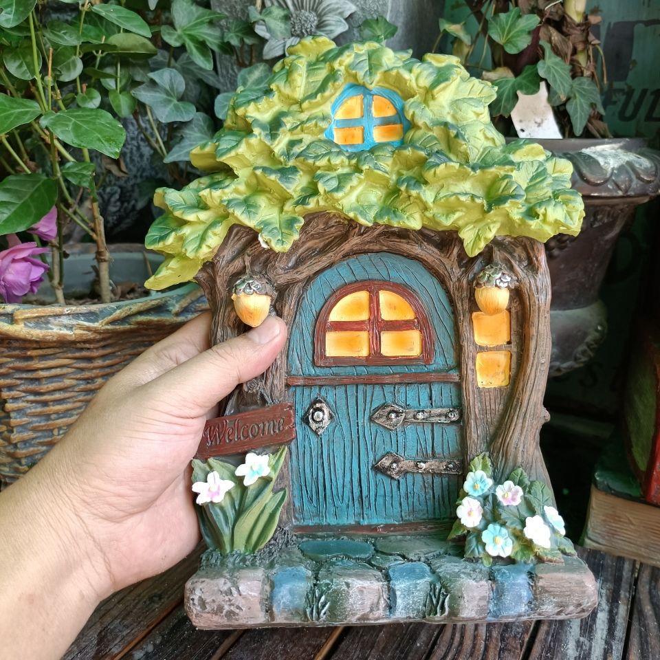 Kids Outdoor Fairy Garden - Hölzerne Miniatur-Feentür mit Gravur, Feentür-Fenster-Figuren, Rasen-Ornament,