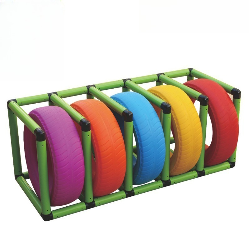 Kids Outdoor Obstacle Course Equipment - Rotationsgeformtes Reifen-Klettergerüst für Spielplätze, Outdoor-Hindernisparcours-Trainingsgerät für