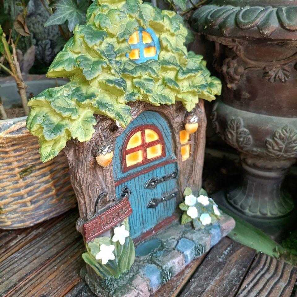 Hölzerne Miniatur-Feentür mit  – Kids Outdoor Fairy Garden Bewertung und Preis